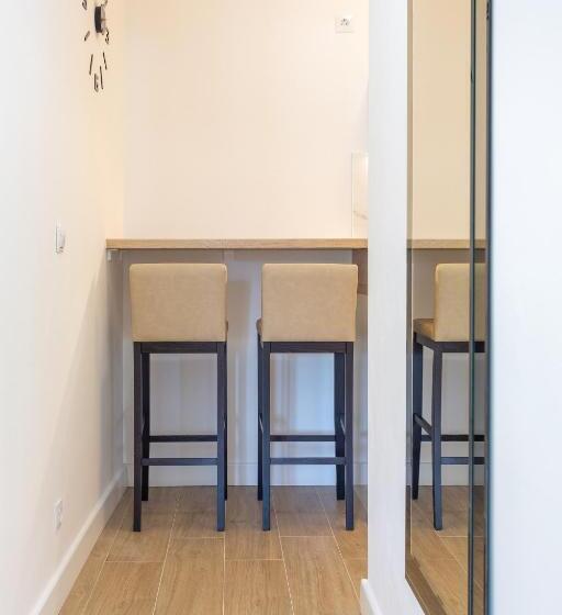 膳宿费 Villa Stonehouse