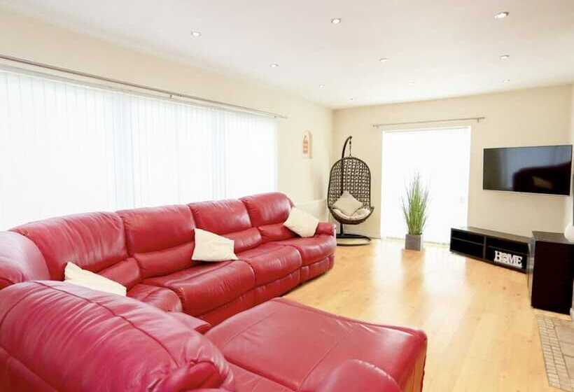 إقامة Beautiful 3 Bed House In Porthmadog