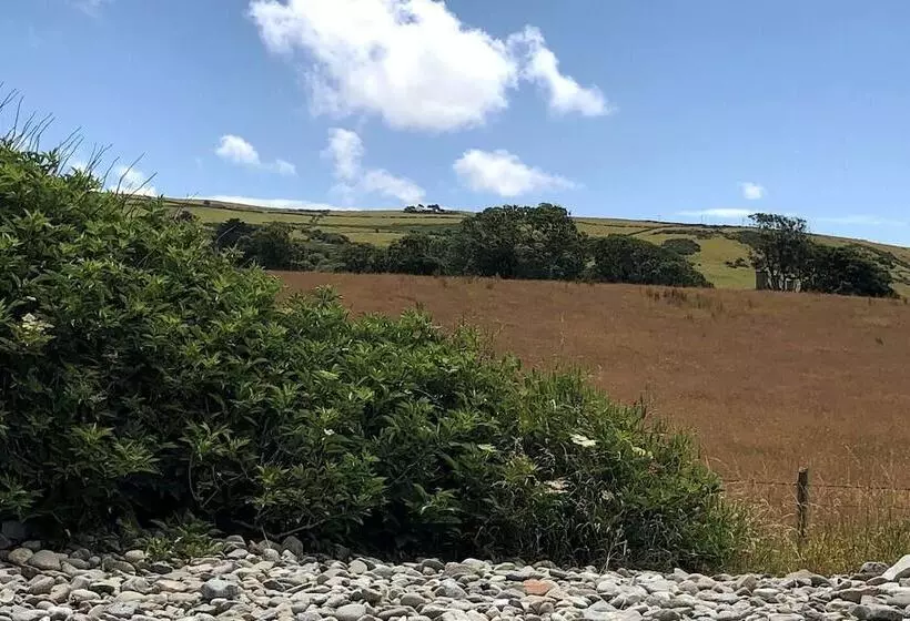 Residenssi Bungalow By The Beach, Sleeps 6, Snowdonia, Wales