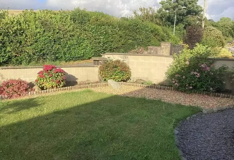 Residenssi Bungalow By The Beach, Sleeps 6, Snowdonia, Wales