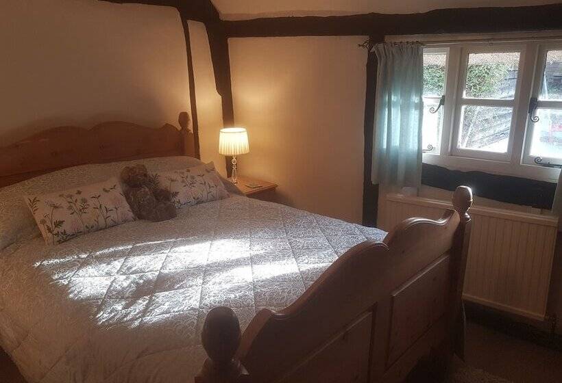 레지던스 Delightful 3 Bed Thatched Cottage Near Winchester