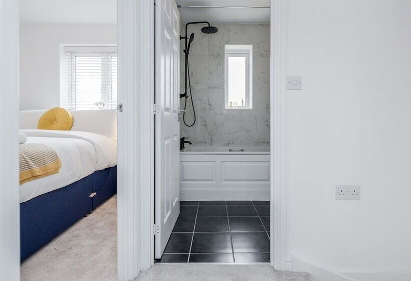 レジデンス Lovely 2 Bed House With 2 Bathrooms In Dartford