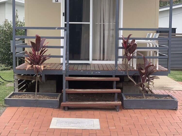 Курорт Yandina Caravan Park