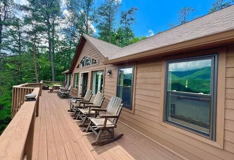 Roundtop Mountain Ridge