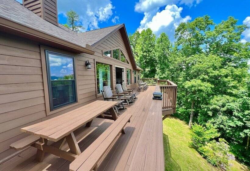 Roundtop Mountain Ridge