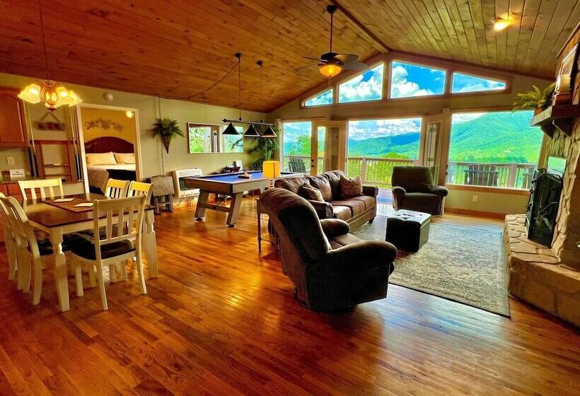 Roundtop Mountain Ridge