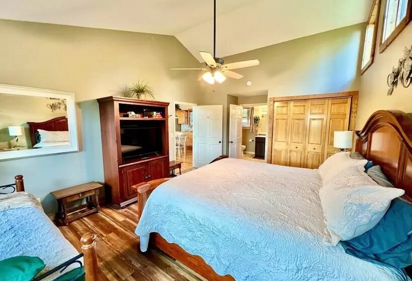 Roundtop Mountain Ridge