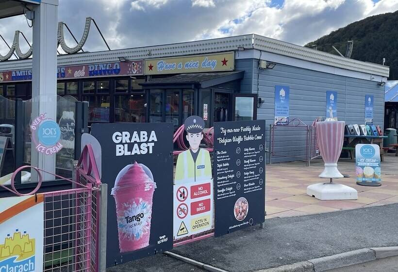 Beautiful 2 Bed Chalet In Aberystwyth