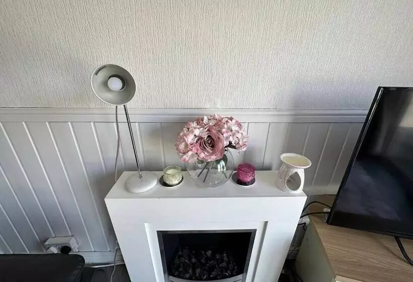 Beautiful 2 Bed Chalet In Aberystwyth