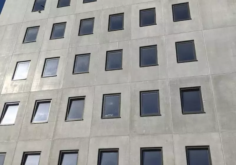 Business Motel, Free Xl Parking, Wifi, Massage Chairs, Sauna, Shared Kitchen, Breakfast 2go, Free So