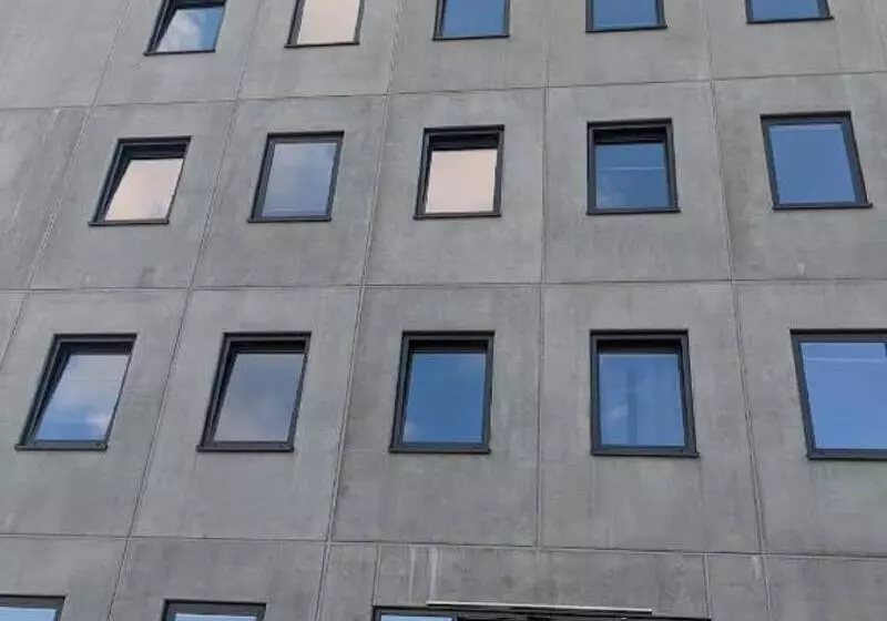 Business Motel, Free Xl Parking, Wifi, Massage Chairs, Sauna, Shared Kitchen, Breakfast 2go, Free So