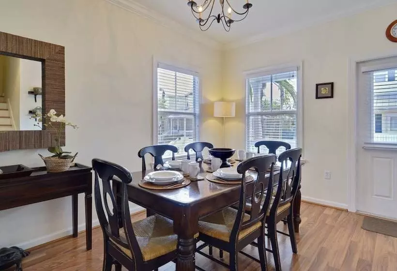 Coral Villa By Avantstay Close 2 Dt Key West Shared Pool & Patio!