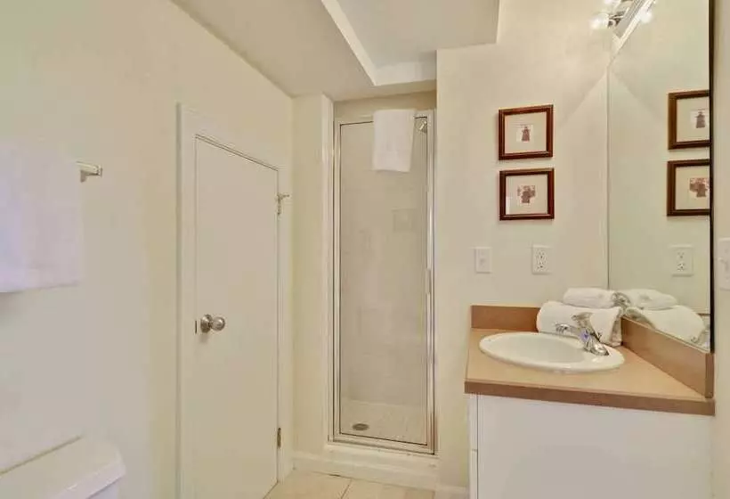 Coral Villa By Avantstay Close 2 Dt Key West Shared Pool & Patio!