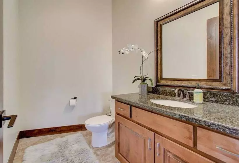 Fairway Ski And Golf Retreat By Avantstay Blocks From The Ski Lift! Beautiful Views W/ Hot Tub