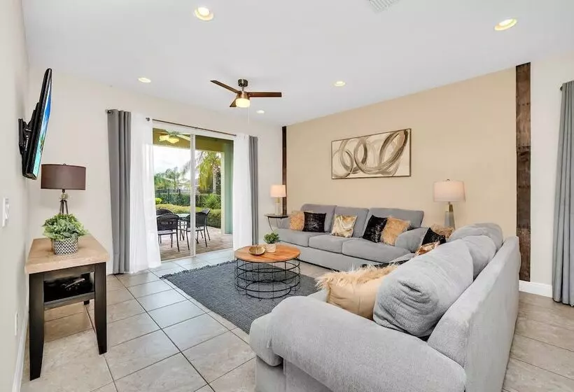 Fun And Stylish Family Villa In Encore Resort!