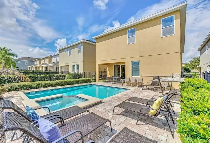 Fun And Stylish Family Villa In Encore Resort!