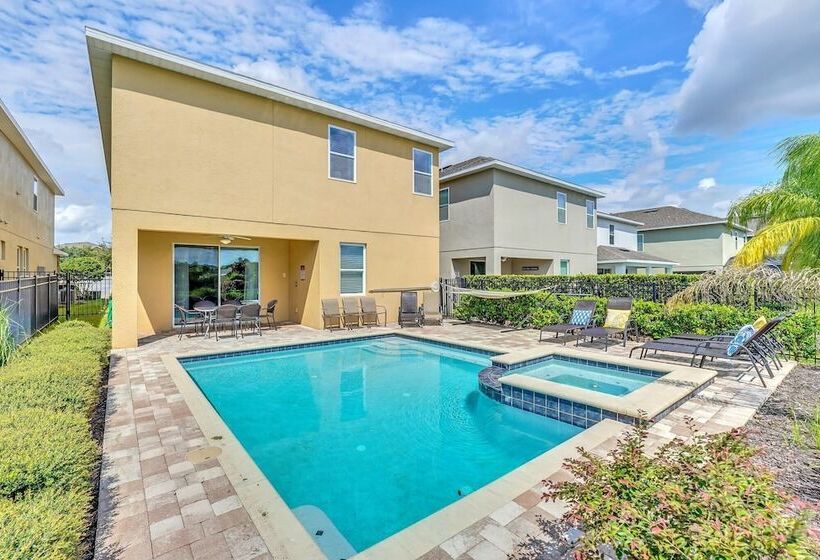 Fun And Stylish Family Villa In Encore Resort!