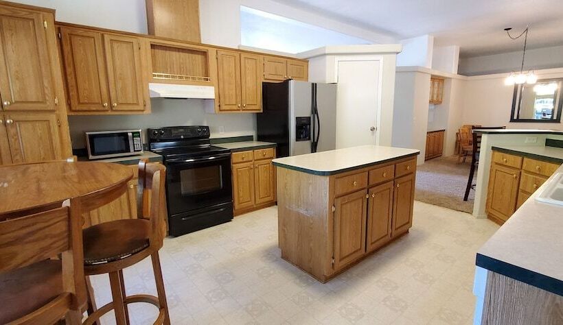 בית מלון כפרי 3 Rivers Resort And Guide Service