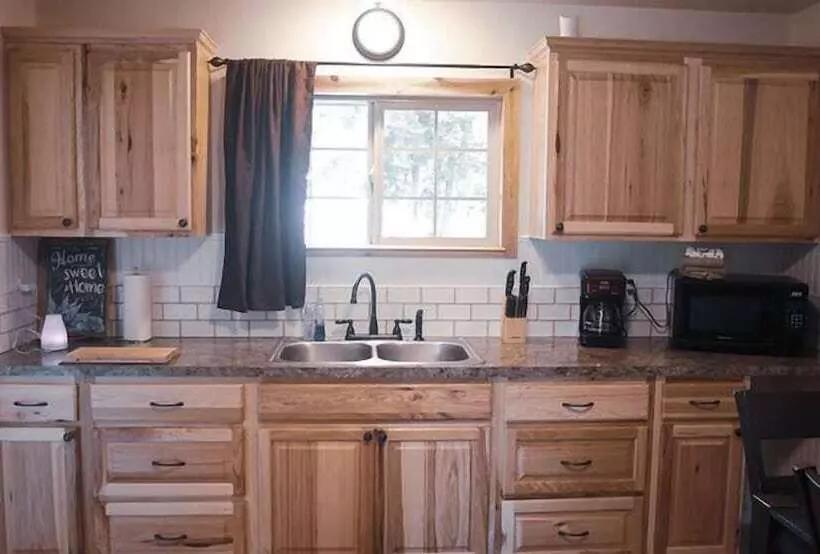 Hotelli 3 Rivers Resort And Guide Service