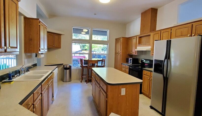 בית מלון כפרי 3 Rivers Resort And Guide Service