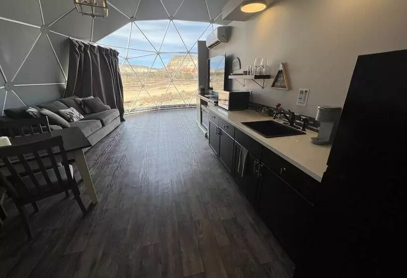 Hotelli Bryce Glamp And Camp