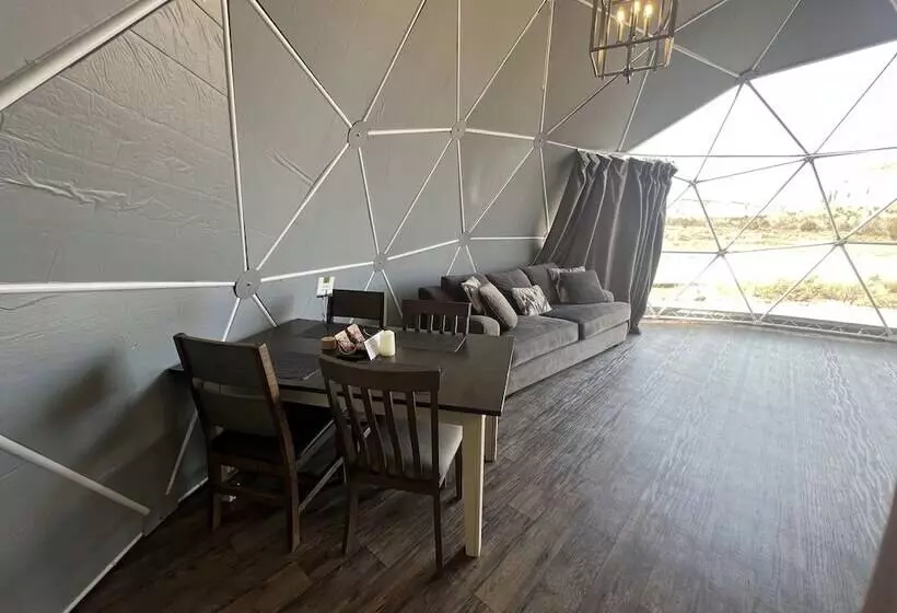 Hotelli Bryce Glamp And Camp