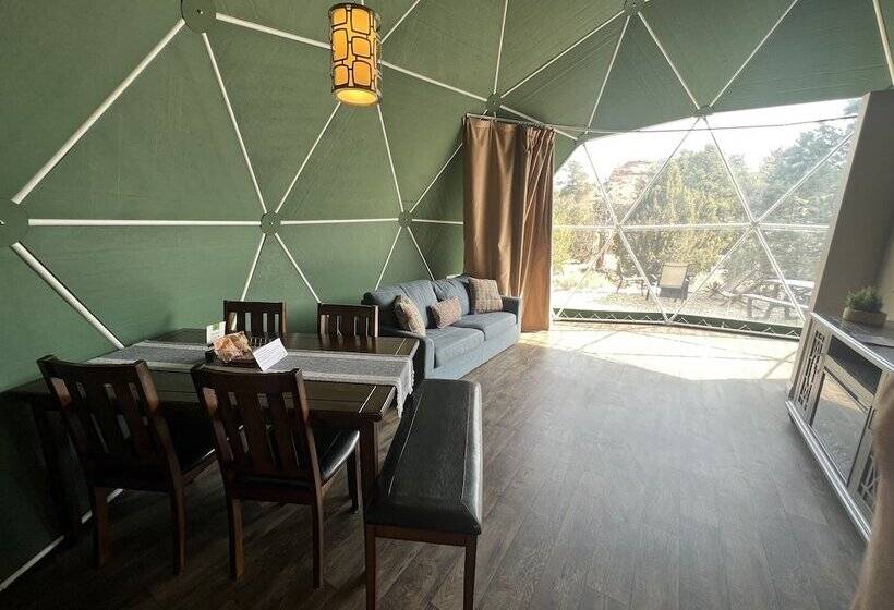 Отель Bryce Glamp And Camp