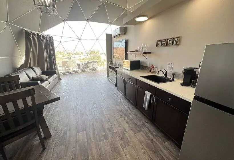 Hotelli Bryce Glamp And Camp