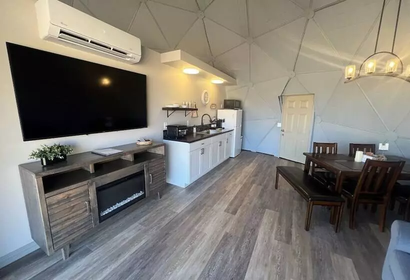 Hotelli Bryce Glamp And Camp