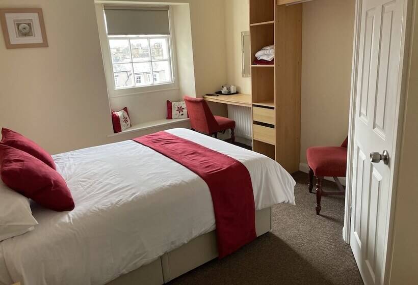 בית מלון כפרי Commercial