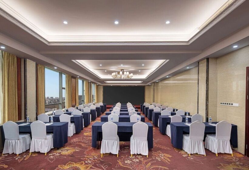 ホテル Ramada Plaza By Wyndham Yangzhou Downtown