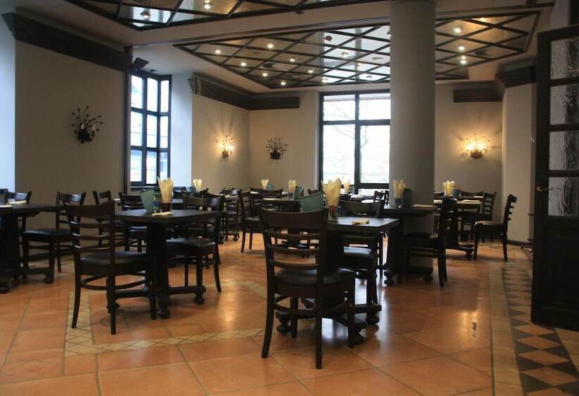 فندق Stadt Gütersloh