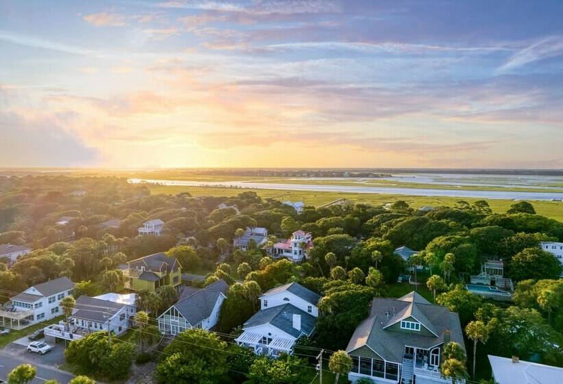 Live Oak By Avantstay Walk To Folly Beach