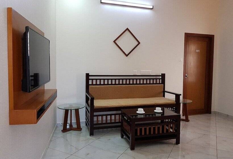 بنسيون Roscotel Shara Inn Pondicherry