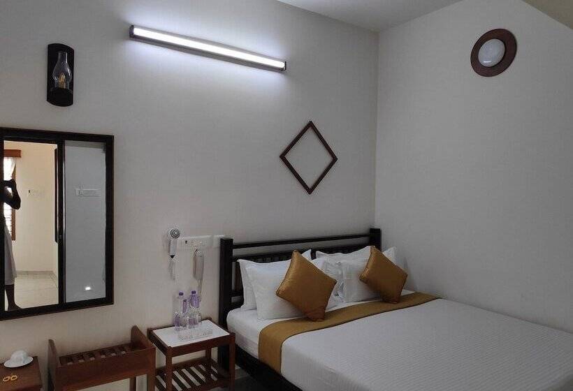 بنسيون Roscotel Shara Inn Pondicherry