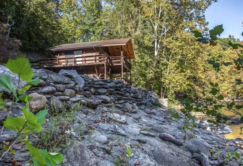 Rays Chalet   Unique And Cozy Riverfront Home!