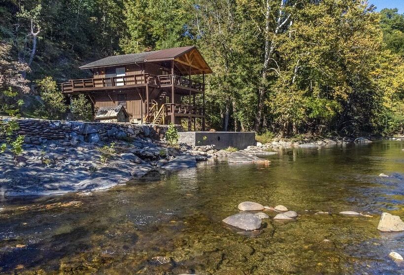 Rays Chalet Unique And Cozy Riverfront Home!
