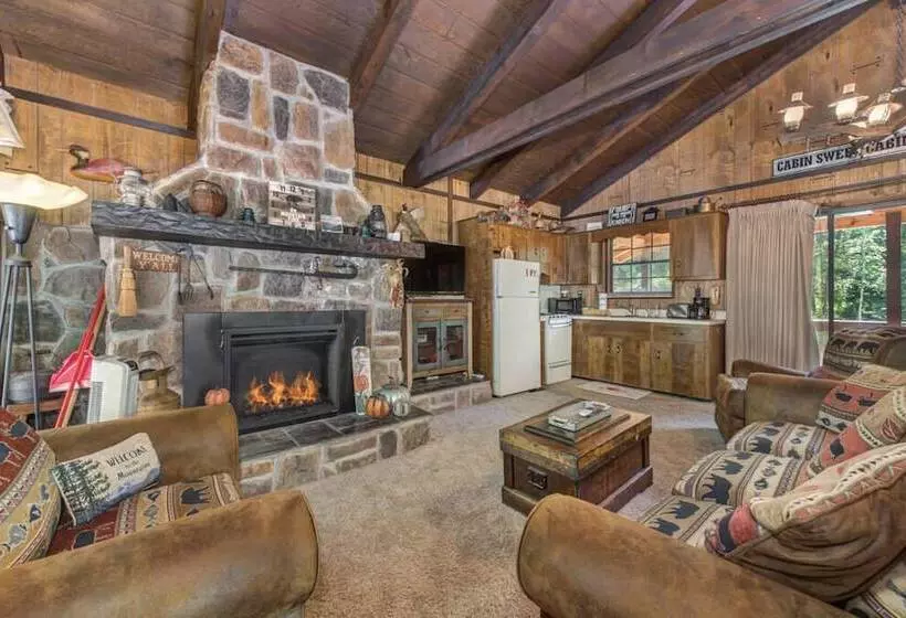 Rays Chalet   Unique And Cozy Riverfront Home!