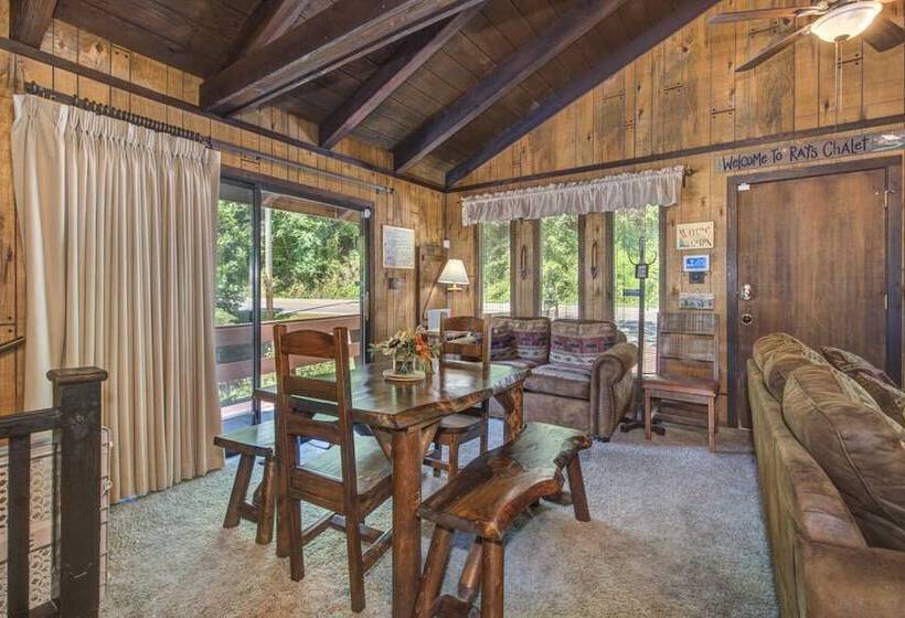 Rays Chalet Unique And Cozy Riverfront Home!