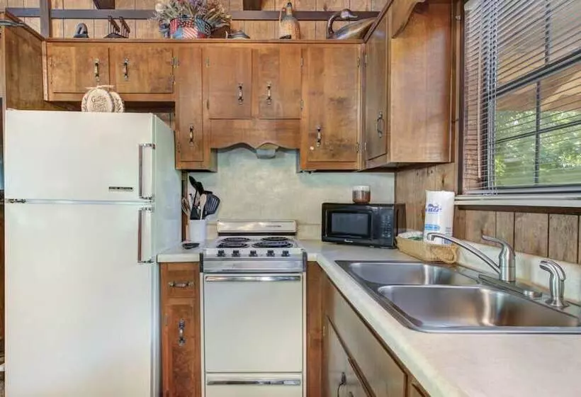 Rays Chalet   Unique And Cozy Riverfront Home!