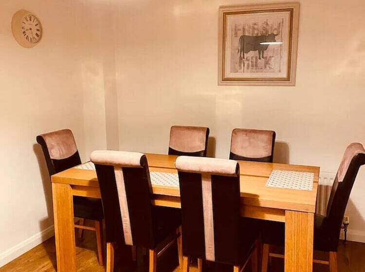 レジデンス Beautiful 3 Bed House In Londonderry