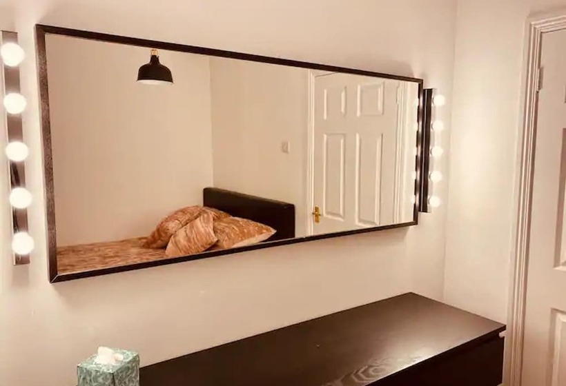 住所  Beautiful 3 Bed House In Londonderry