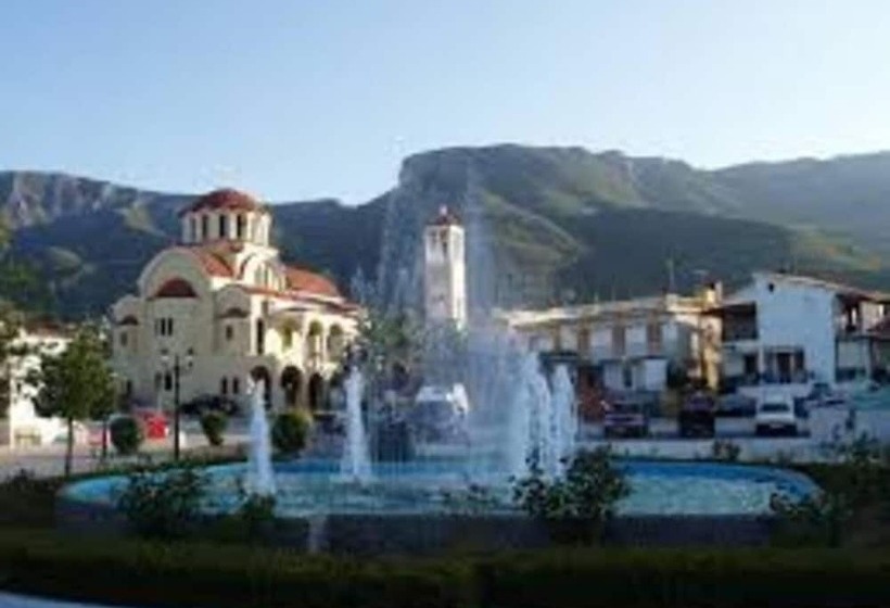 レジデンス Charming 3 Bed House In Tyros