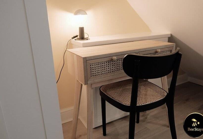 레지던스 Pickmere House  An Oasis Near Town Centre