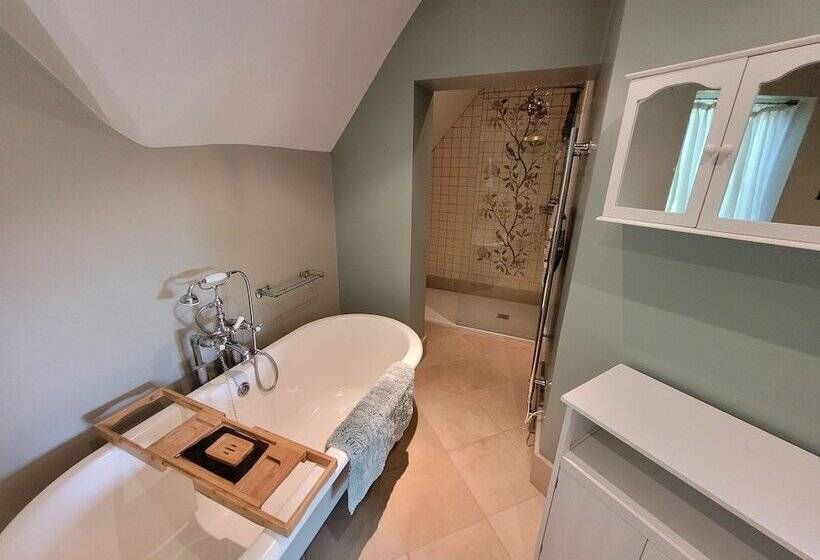 레지던스 Remarkable 7 Bedroom Family House In Farnborough