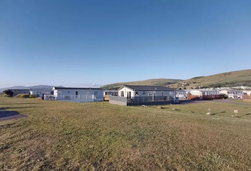 Sea And Mountain View Sunbeach Holiday Snowdonia