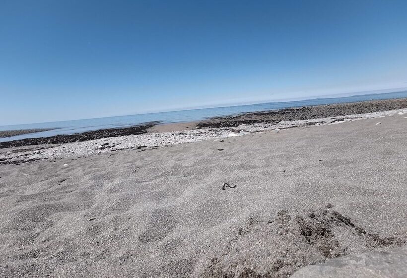 Sea And Mountain View Sunbeach Holiday Snowdonia