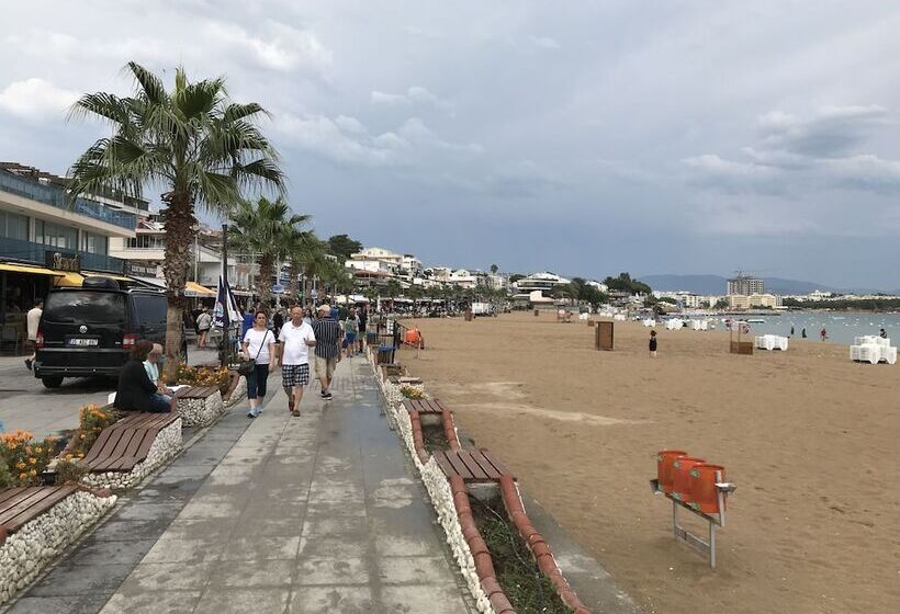 Akasya Apart Otel Didim Altinkum