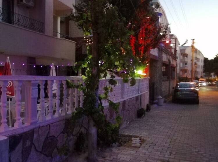 Akasya Apart Otel Didim Altinkum