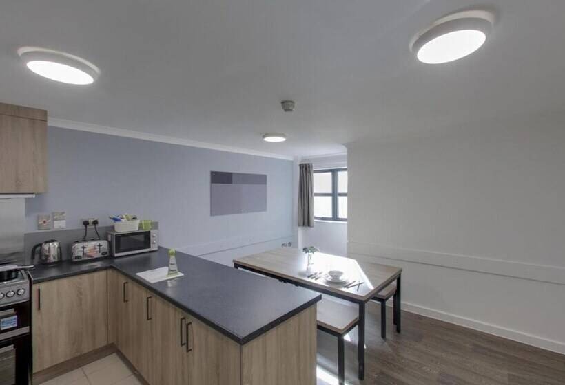 Schronisko Ensuite Rooms, Coventry   Campus Accommodation